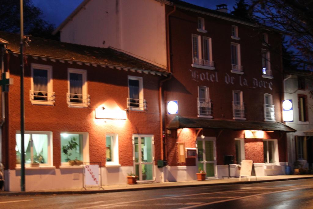 Logis Hotel Restaurant De La Dore Vertolaye Esterno foto